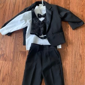 Toddler full tuxedo